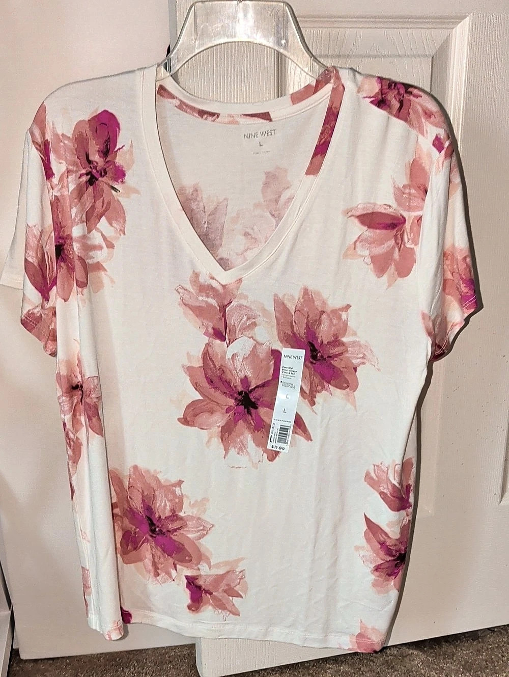 Nine West Essential Short-Sleeve V-Neck Tee White & Pink Large